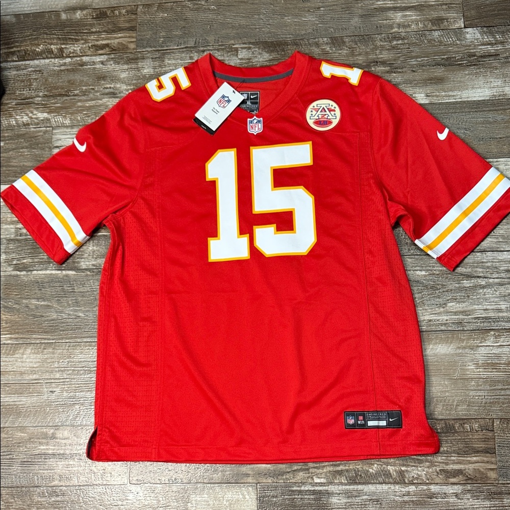 Nike NEW Men’s Kansas City Chiefs Patrick Mahomes Football Jersey Size XL